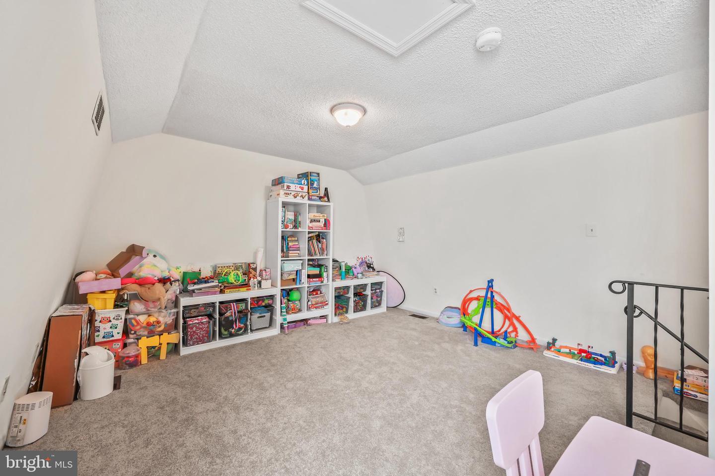 81 Thoreau Drive Property Photo 26