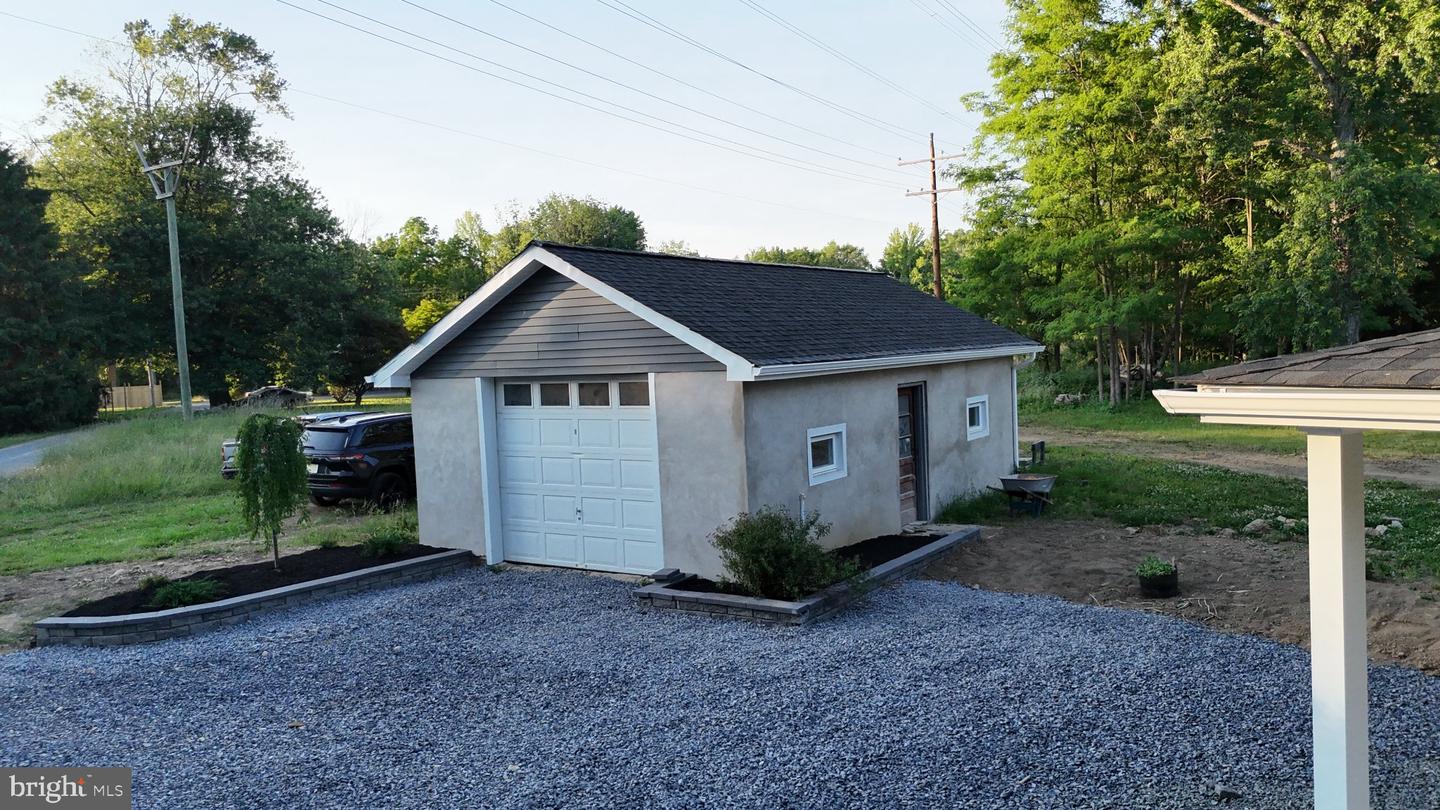 271 Friendship Rd Property Photo 24