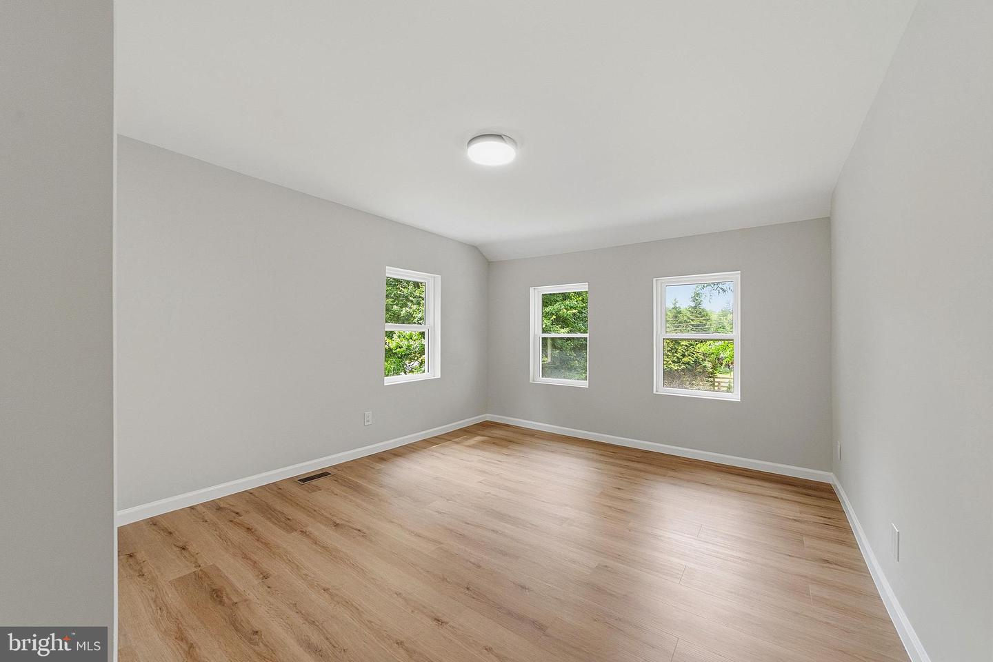 281 Friendship Road Property Photo 28