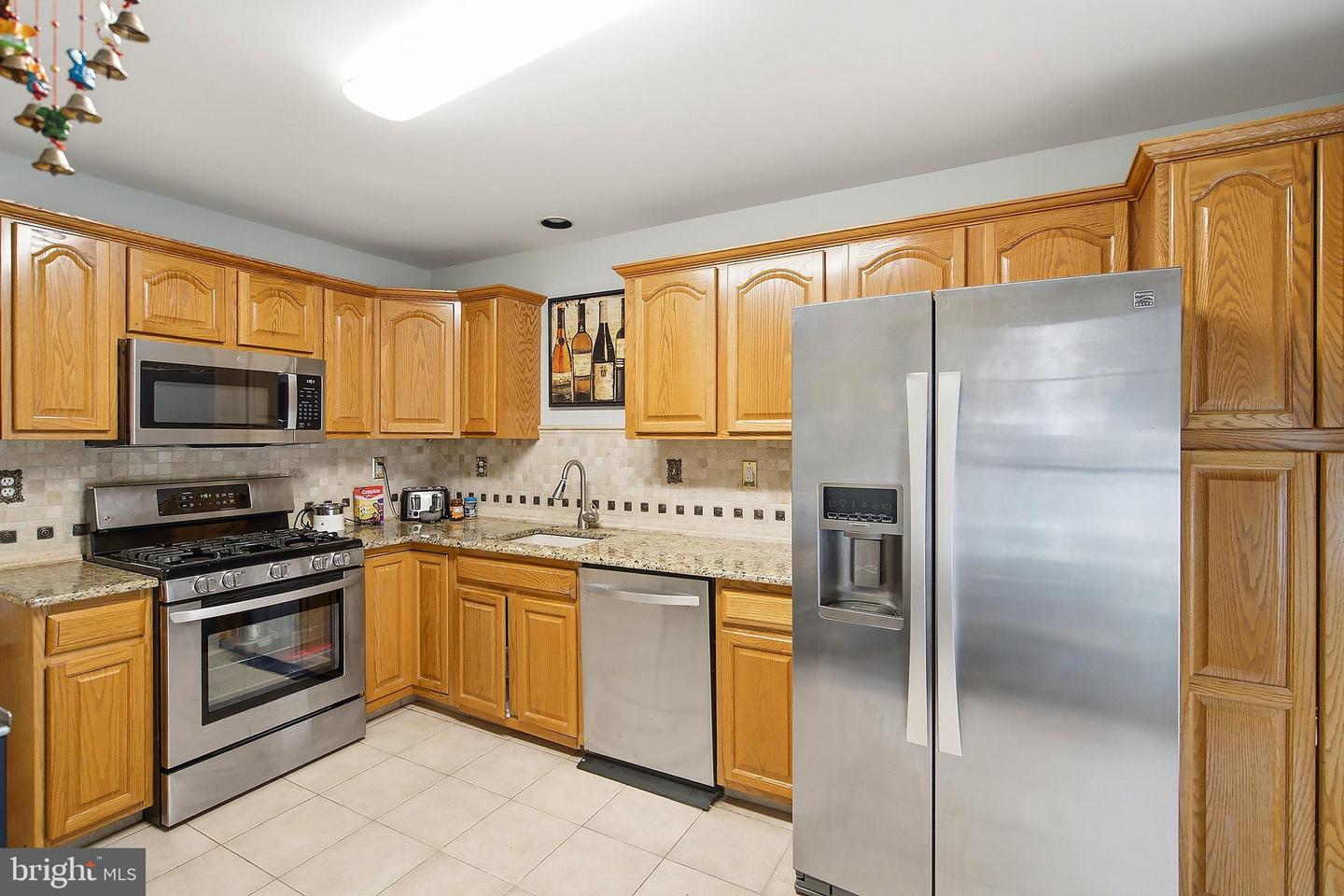 10 Burr Ct Property Photo 1