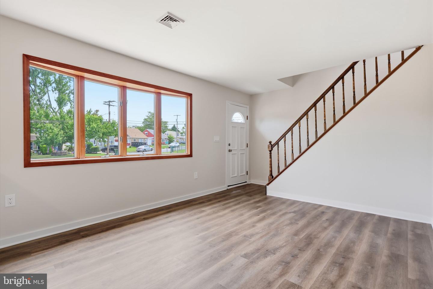 2 Kendall Drive Property Photo 6