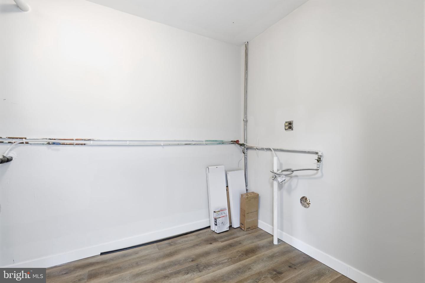 2 Kendall Drive Property Photo 16