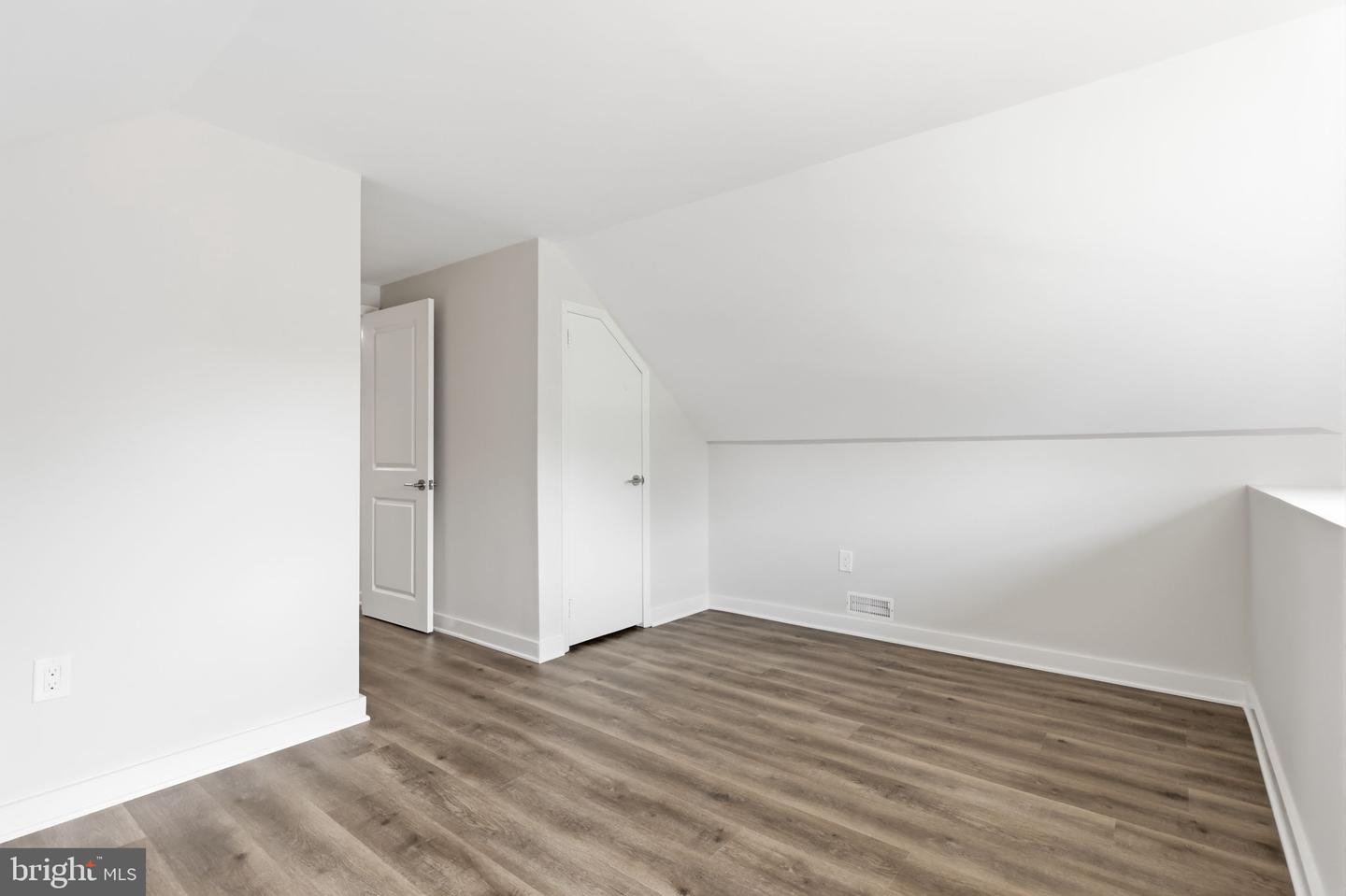 2 Kendall Drive Property Photo 21