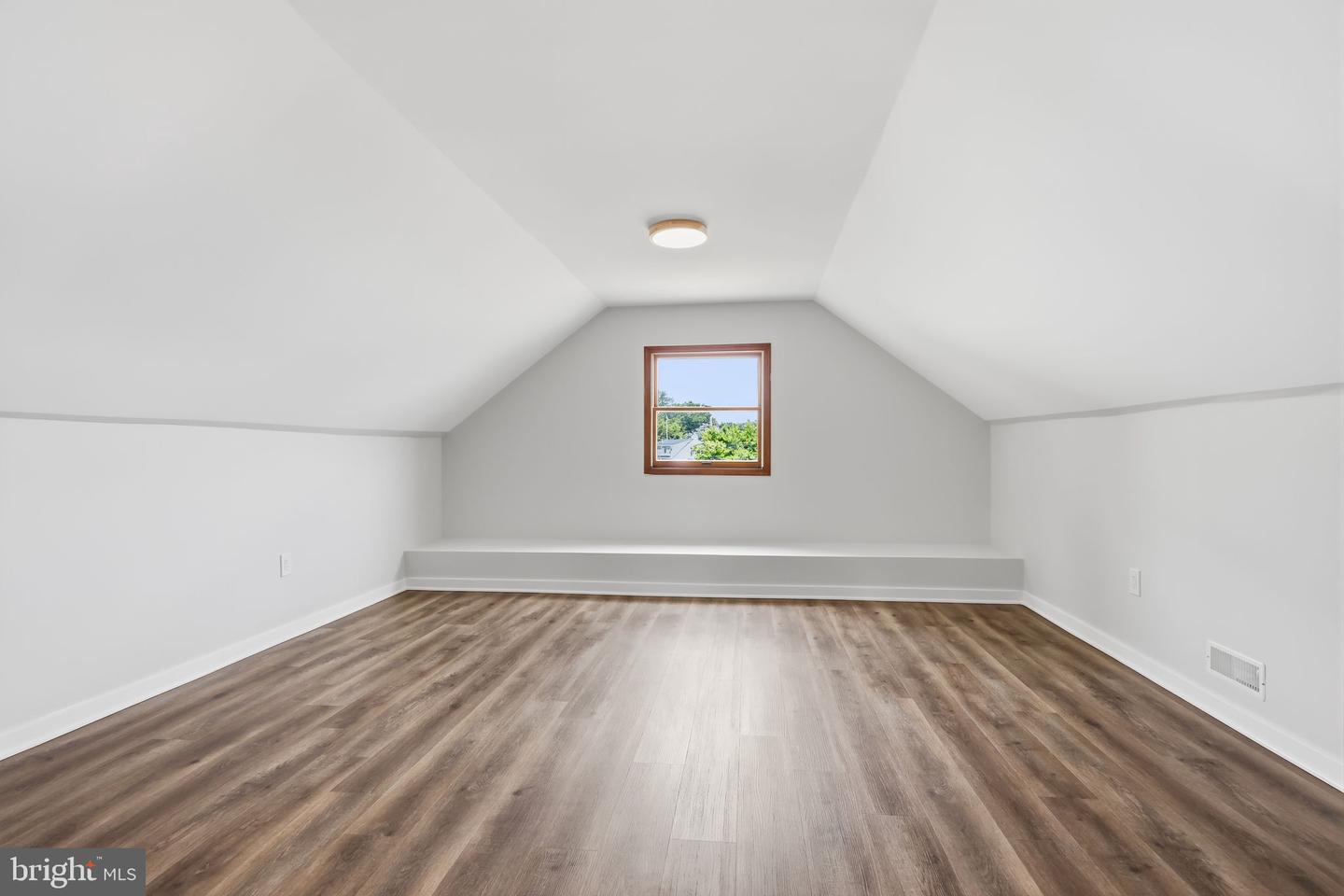 2 Kendall Drive Property Photo 25