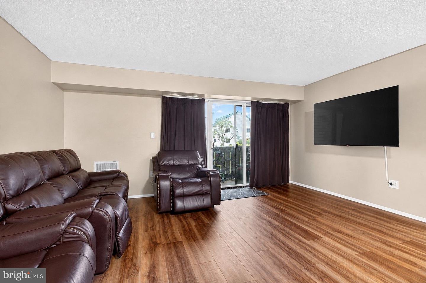 619 Aspen Dr Property Photo 10