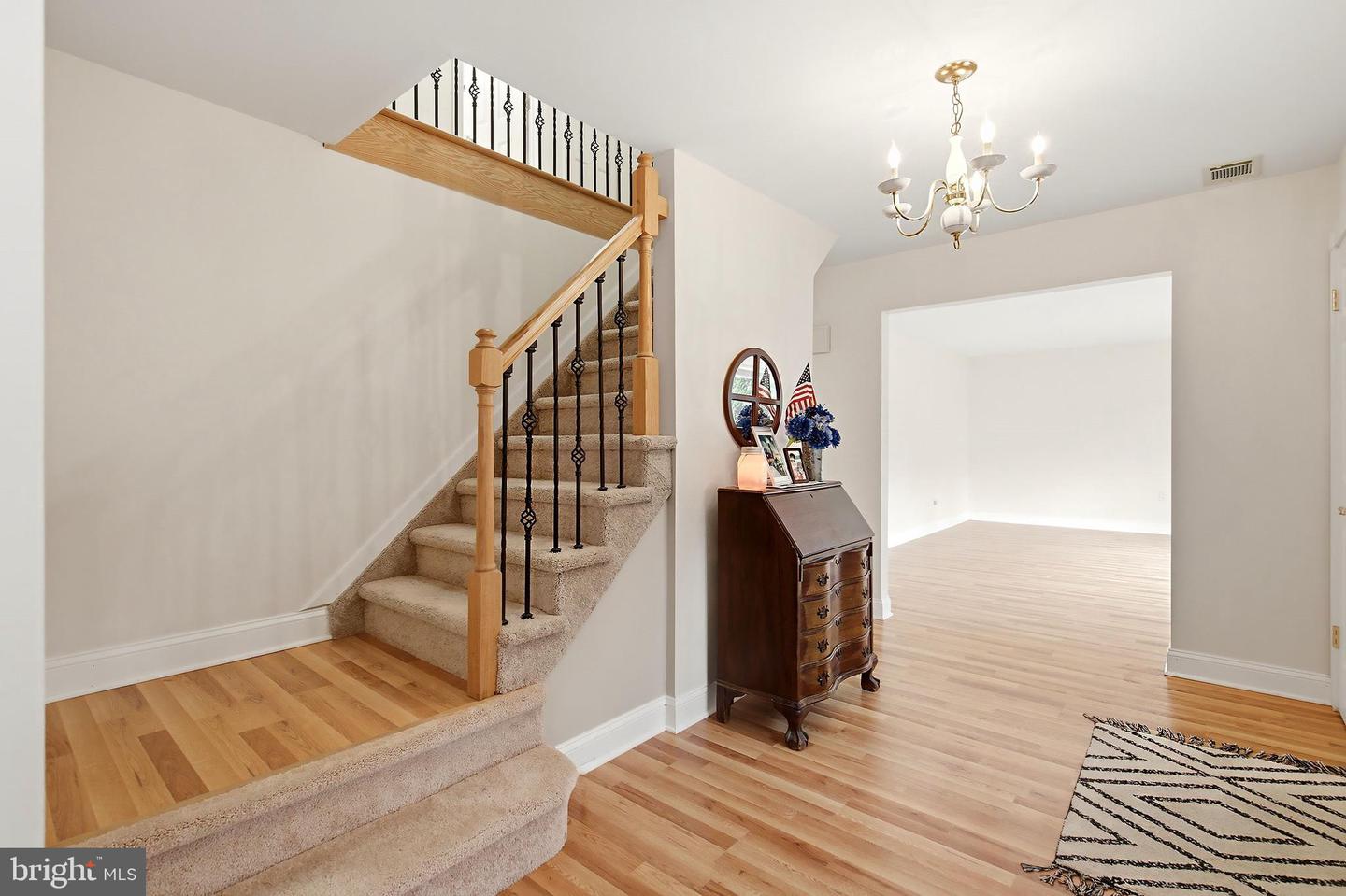 10 George Ave Property Photo 5