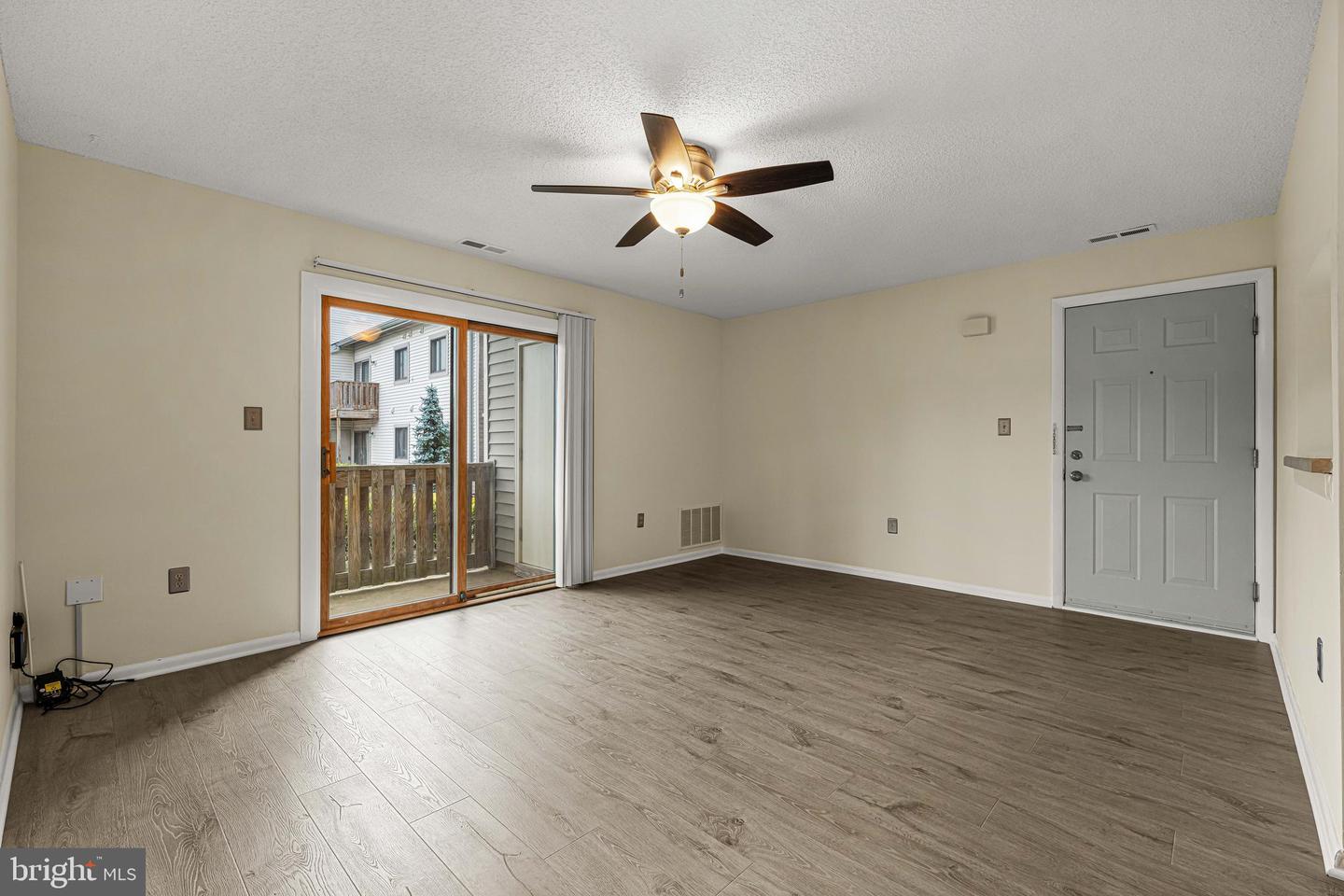 1907 Ravens Crest Drive Property Photo 8