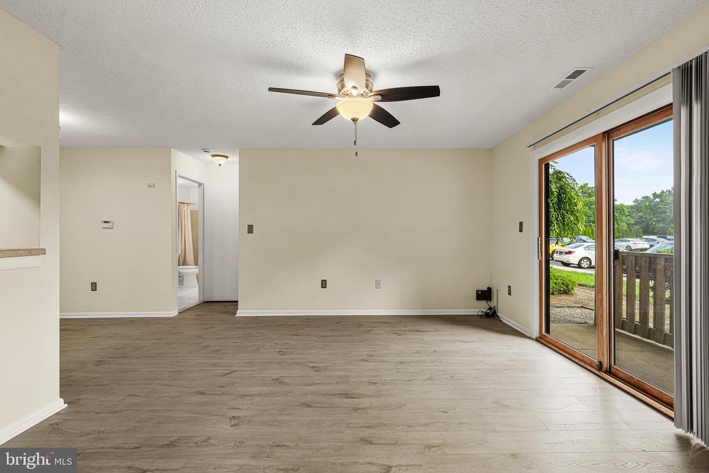 1907 Ravens Crest Drive Property Photo 11