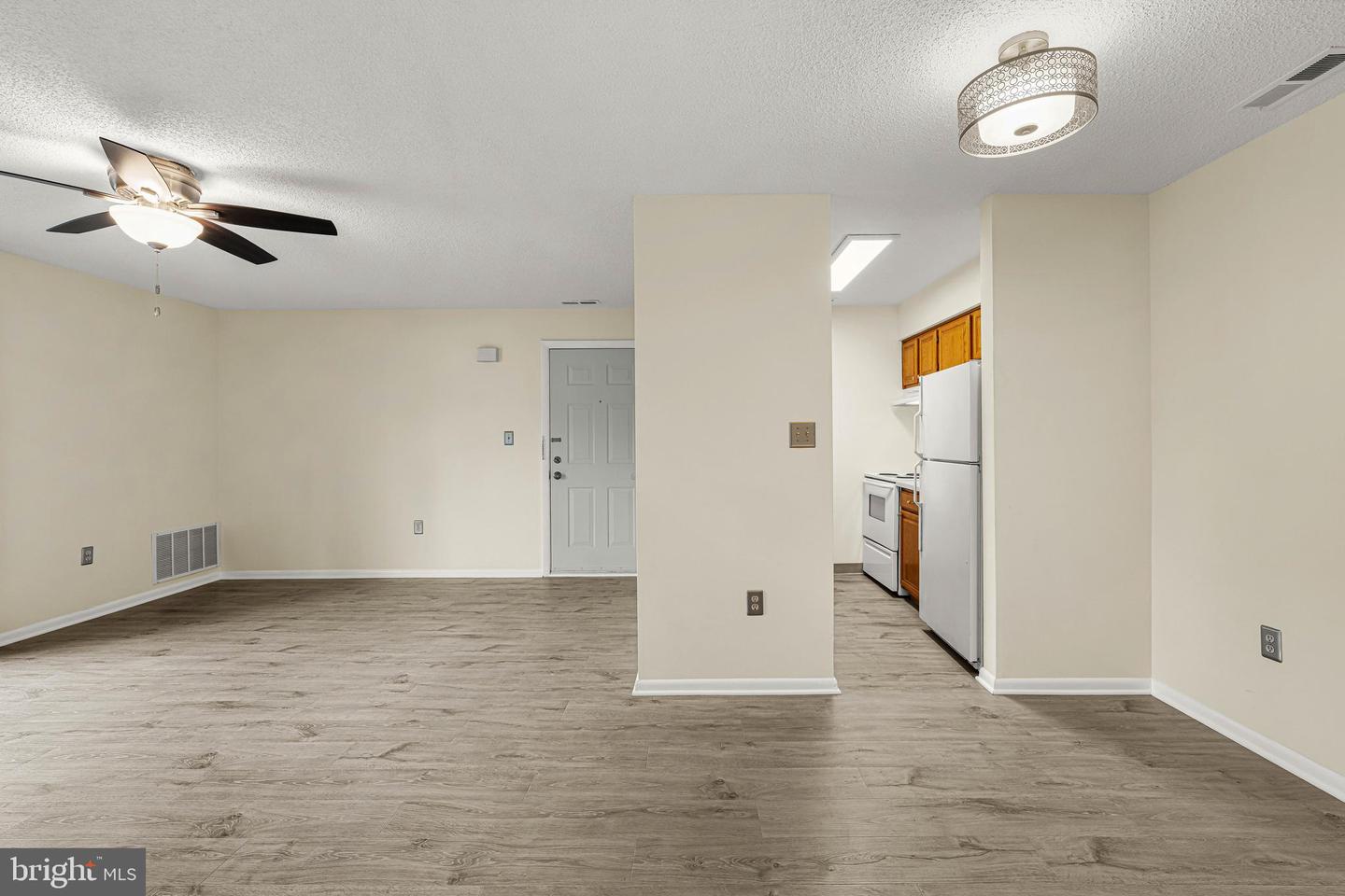 1907 Ravens Crest Drive Property Photo 15