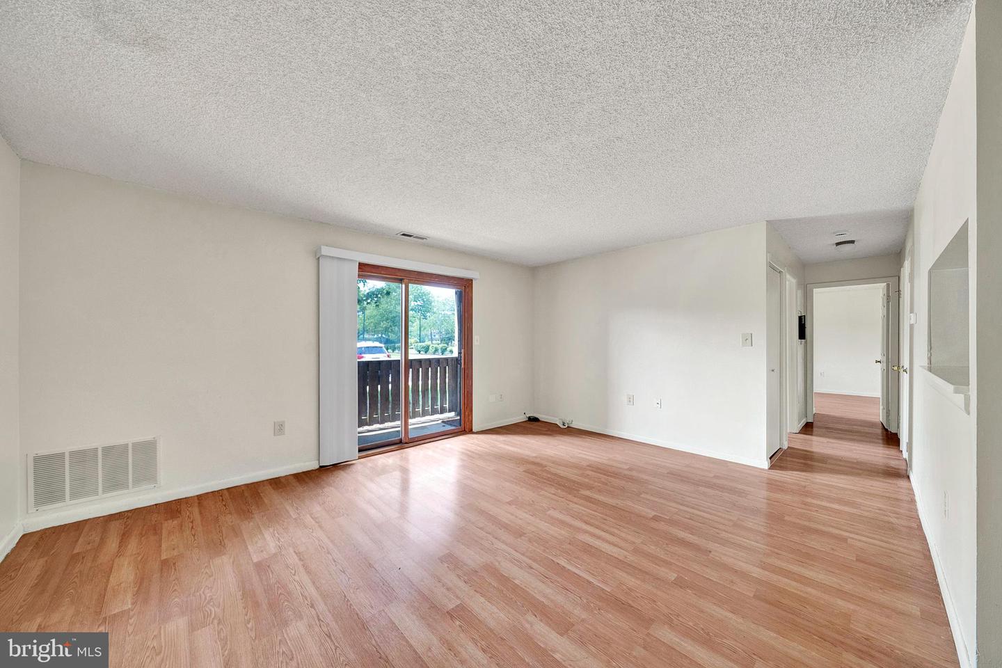 601 Ravens Crest Dr Property Photo 2