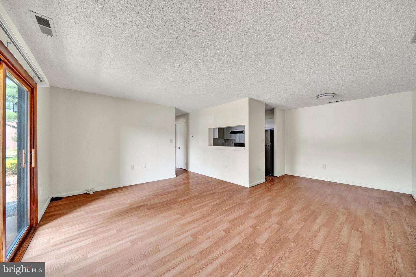 601 Ravens Crest Dr Property Photo 3