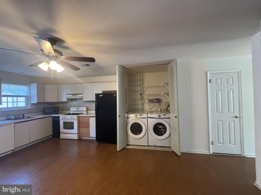 211 Gambocz Ct Property Photo 8