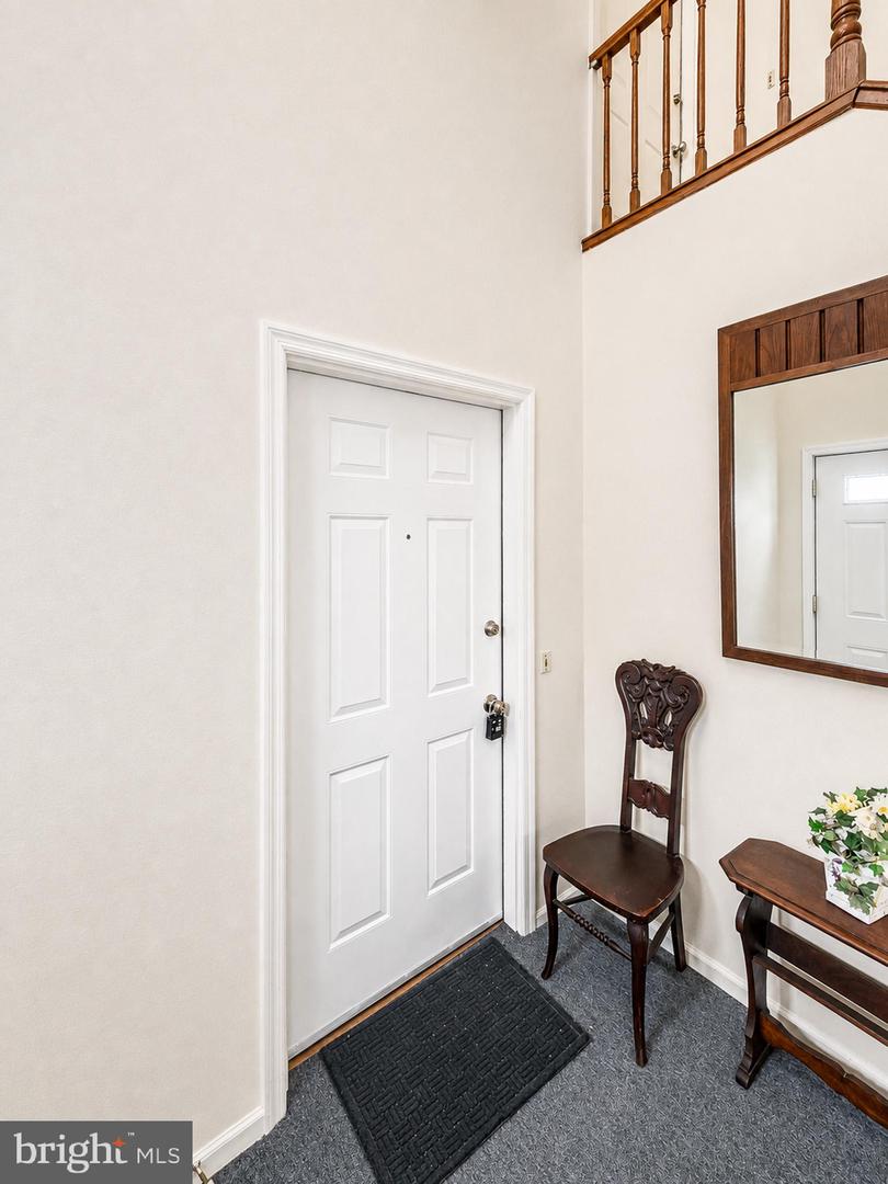 461-b Revere Way Property Photo 2