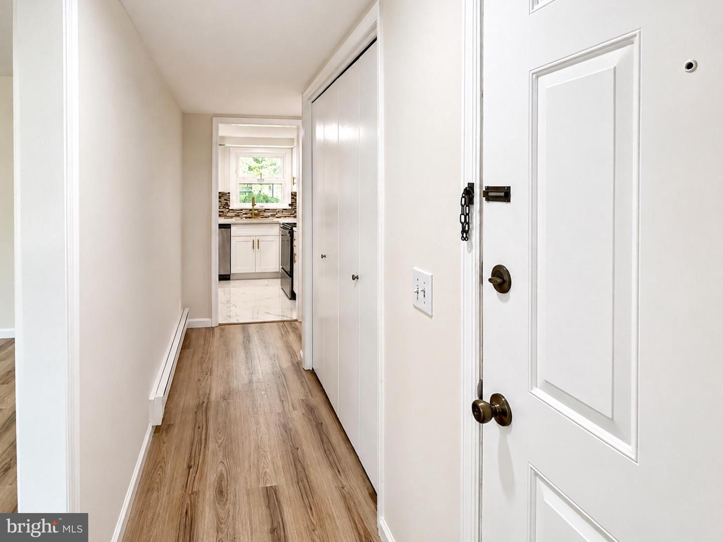 461-b Revere Way Property Photo 3