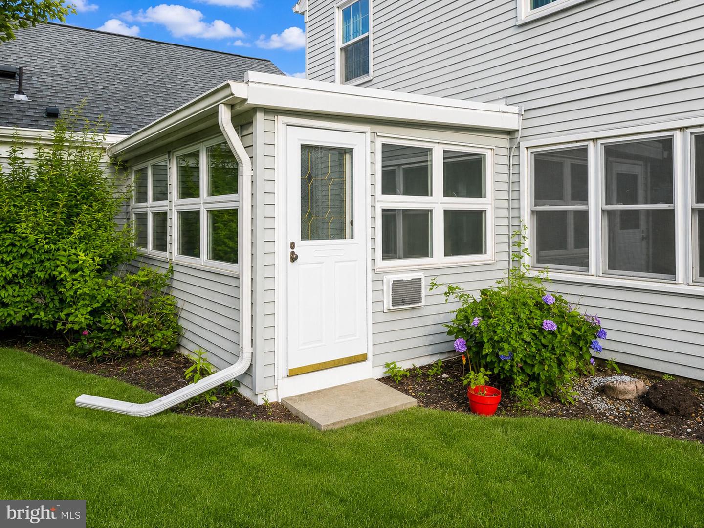 461-b Revere Way Property Photo 12