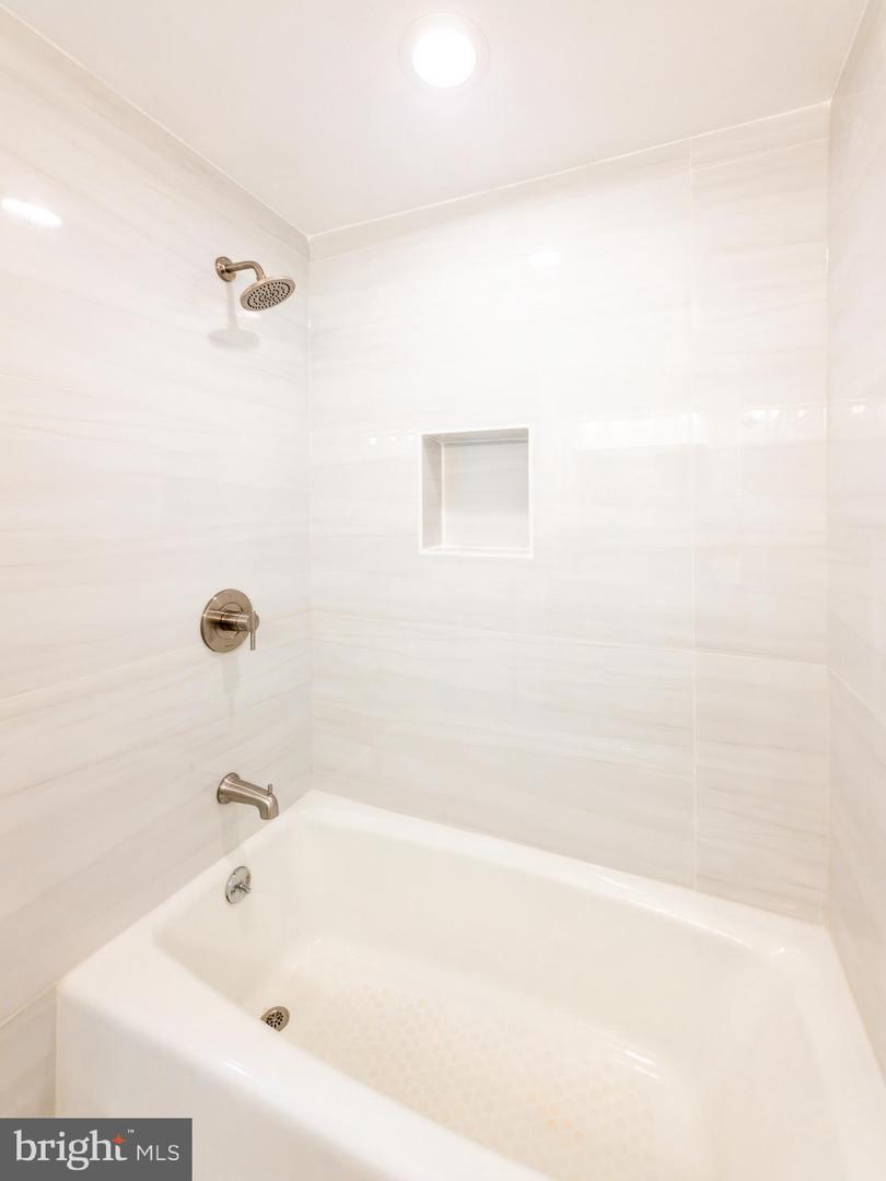 461-b Revere Way Property Photo 17