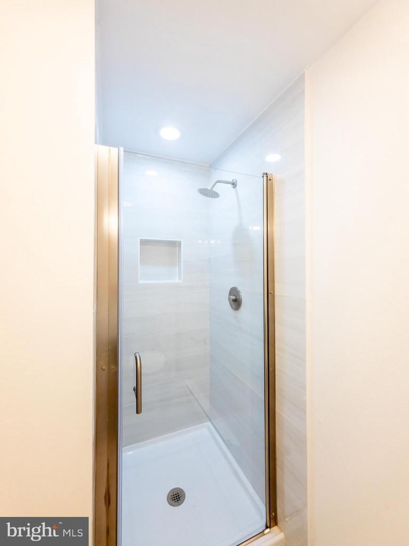 461-b Revere Way Property Photo 25