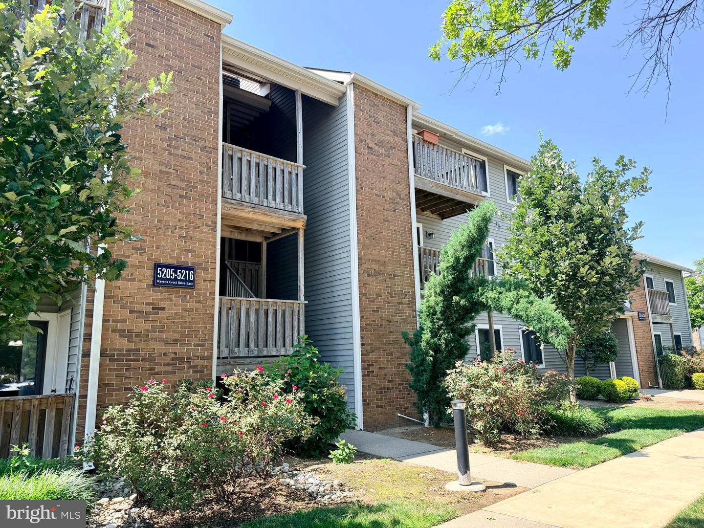 5215 RAVENS CREST DR Property Photo 1