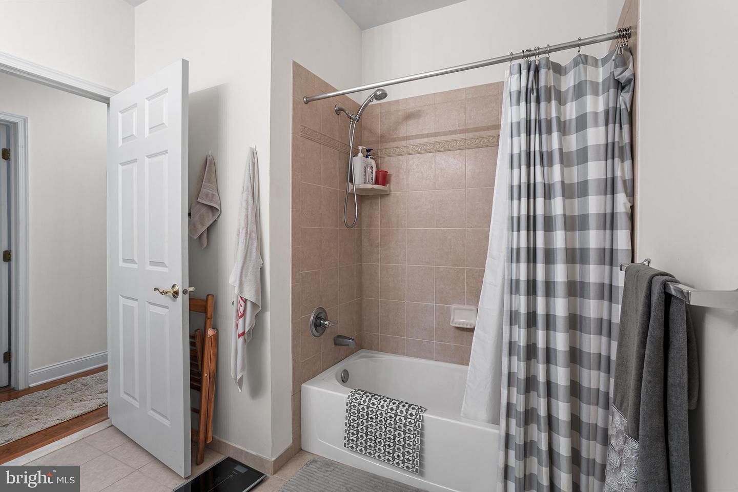 100 Middlesex Blvd #304 Property Photo 9