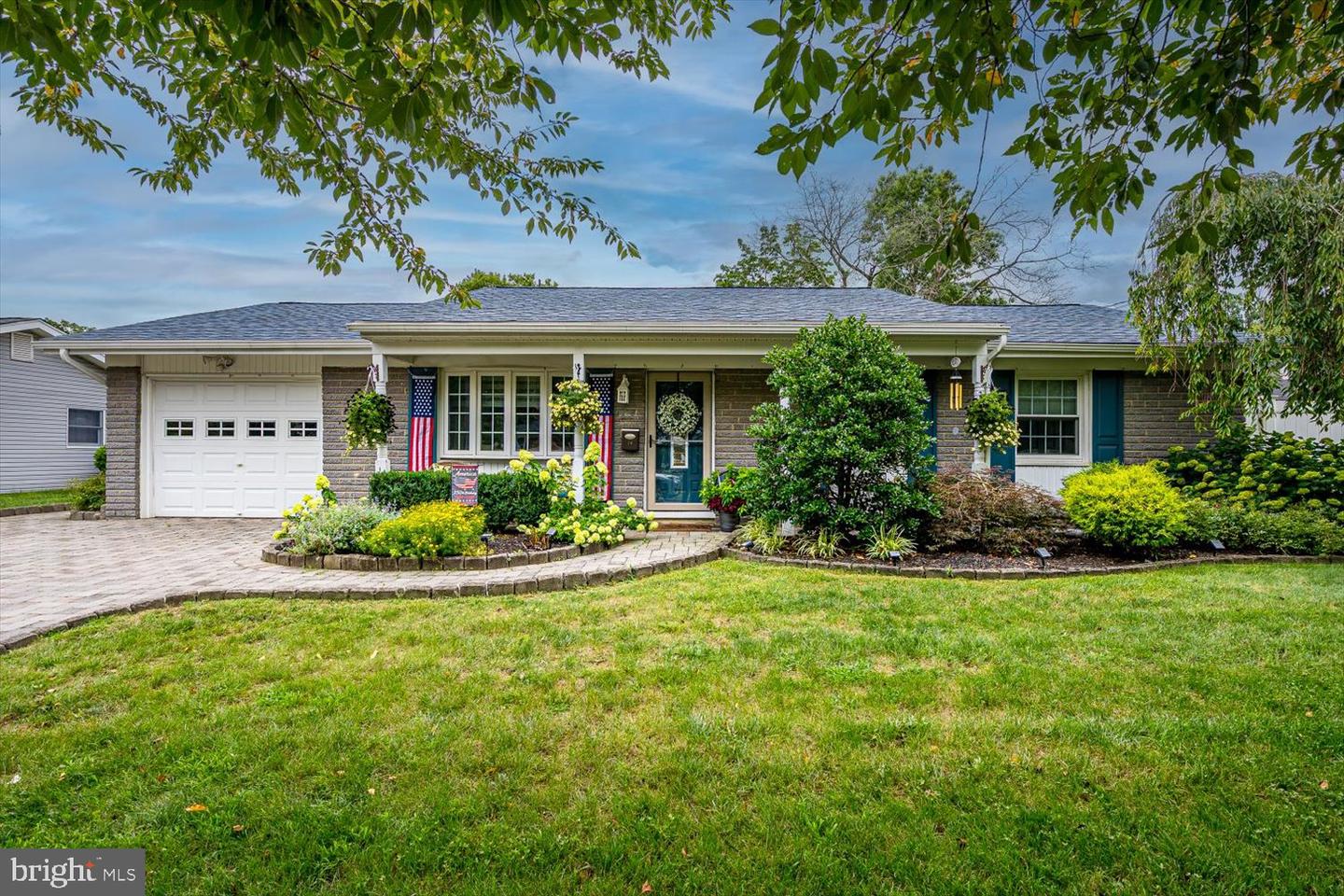 10 FOREST PARK TER