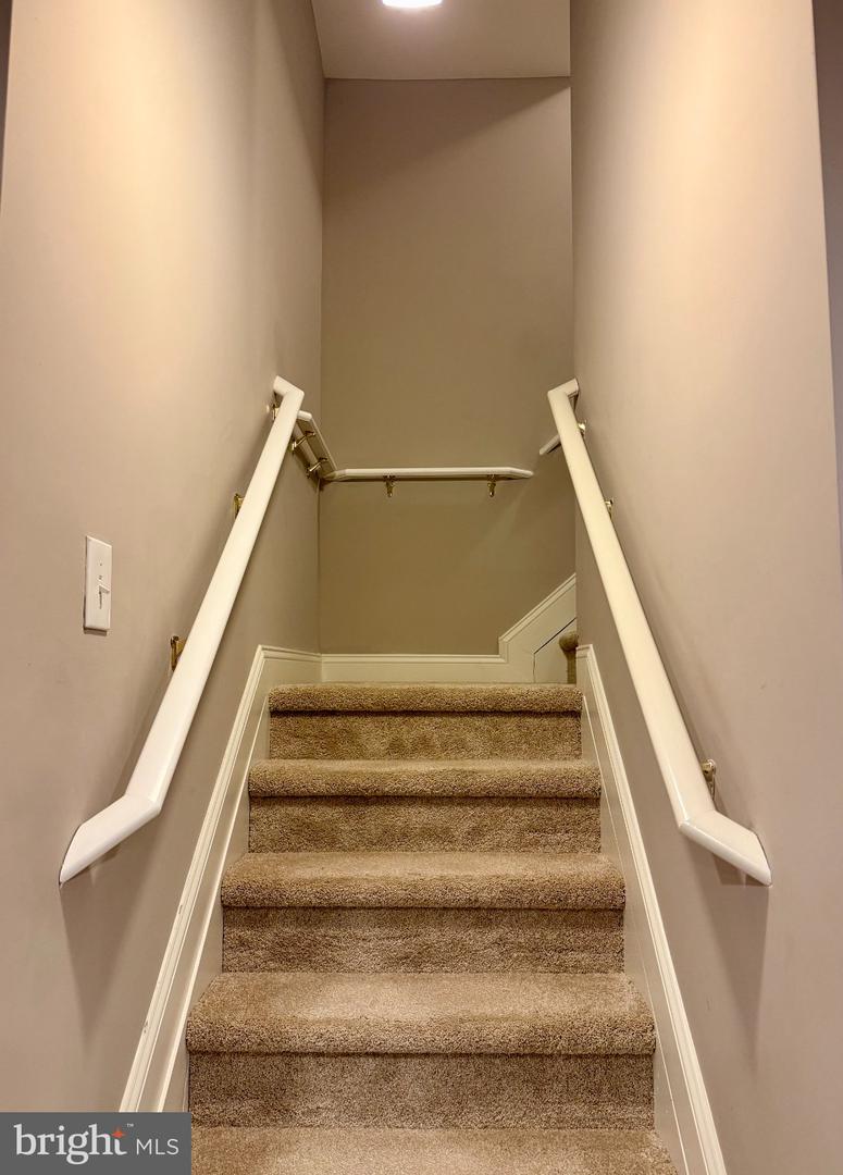 2302 Schindler Dr N Property Photo 30