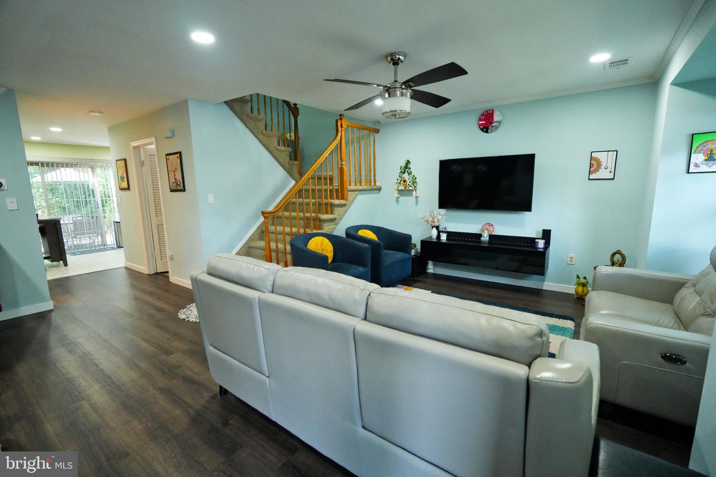 1702 Oak Ct Property Photo 1