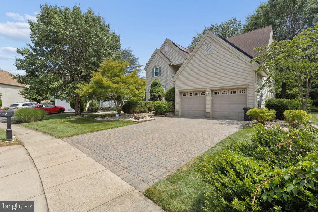 30 Larkspur Dr Property Photo 1