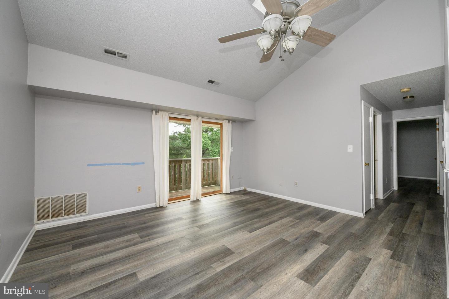 2316 Ravens Crest Dr Property Photo 5