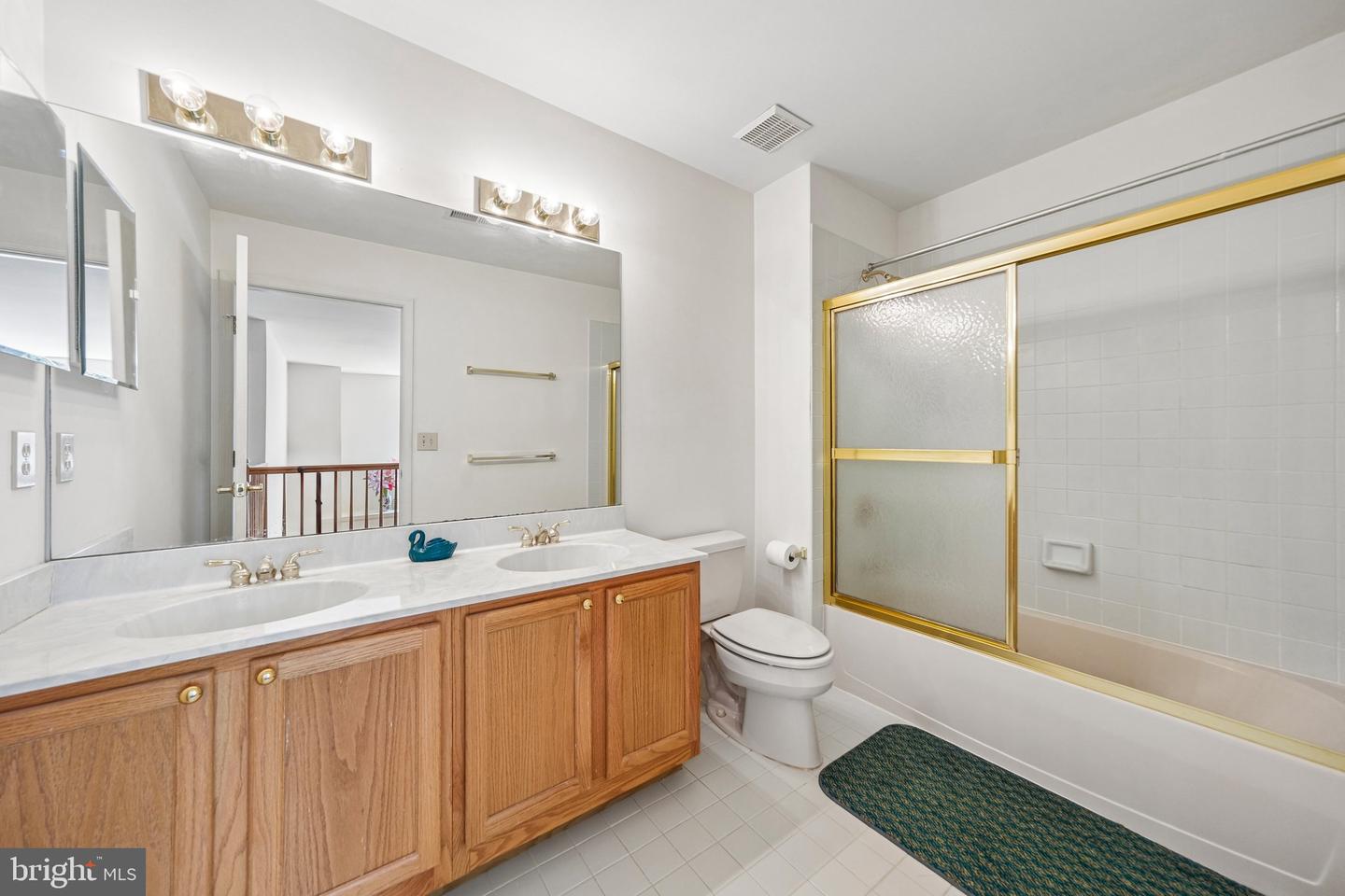 2 Chamberlin Ct Property Photo 27