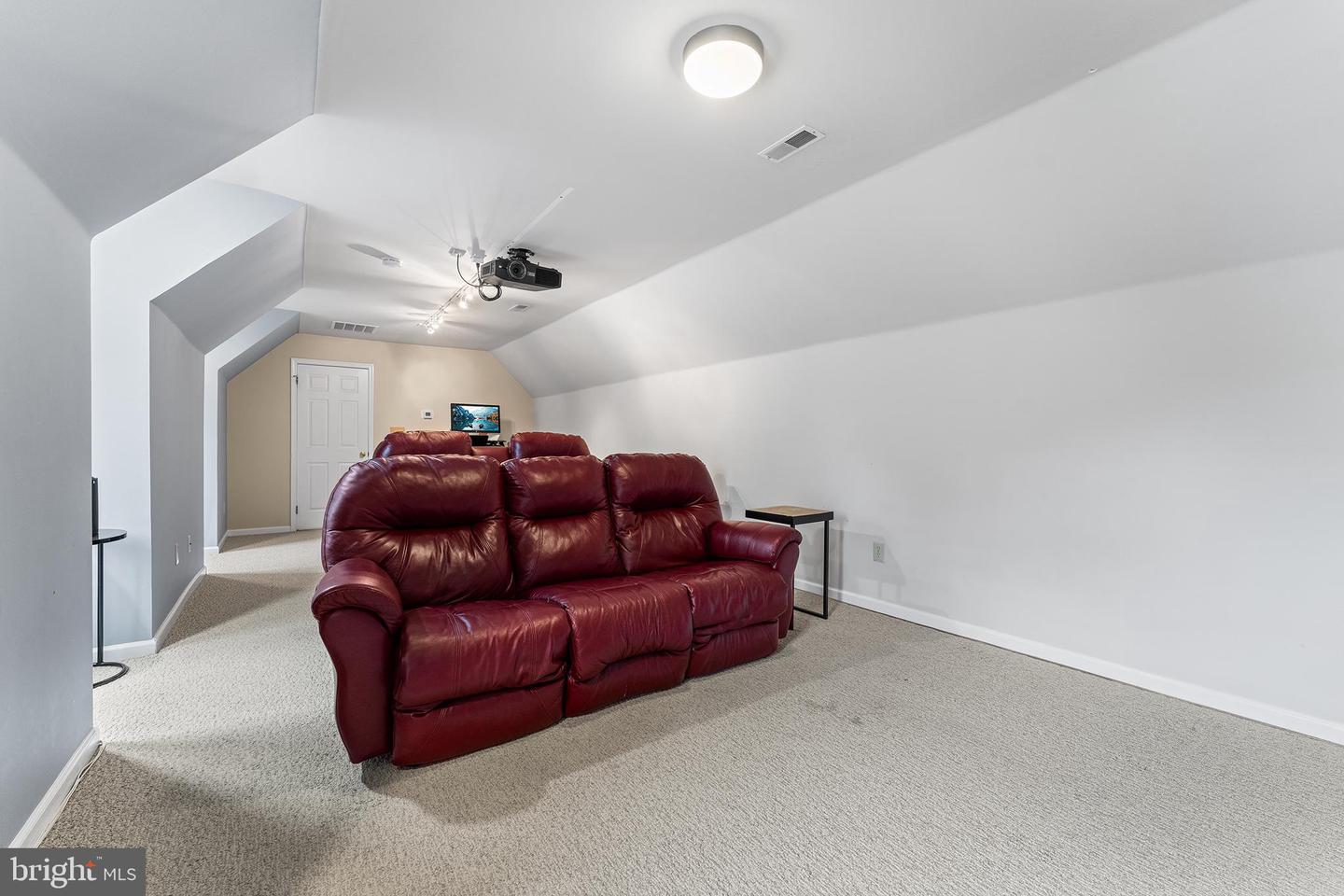 1 Woodland Dr Property Photo 33