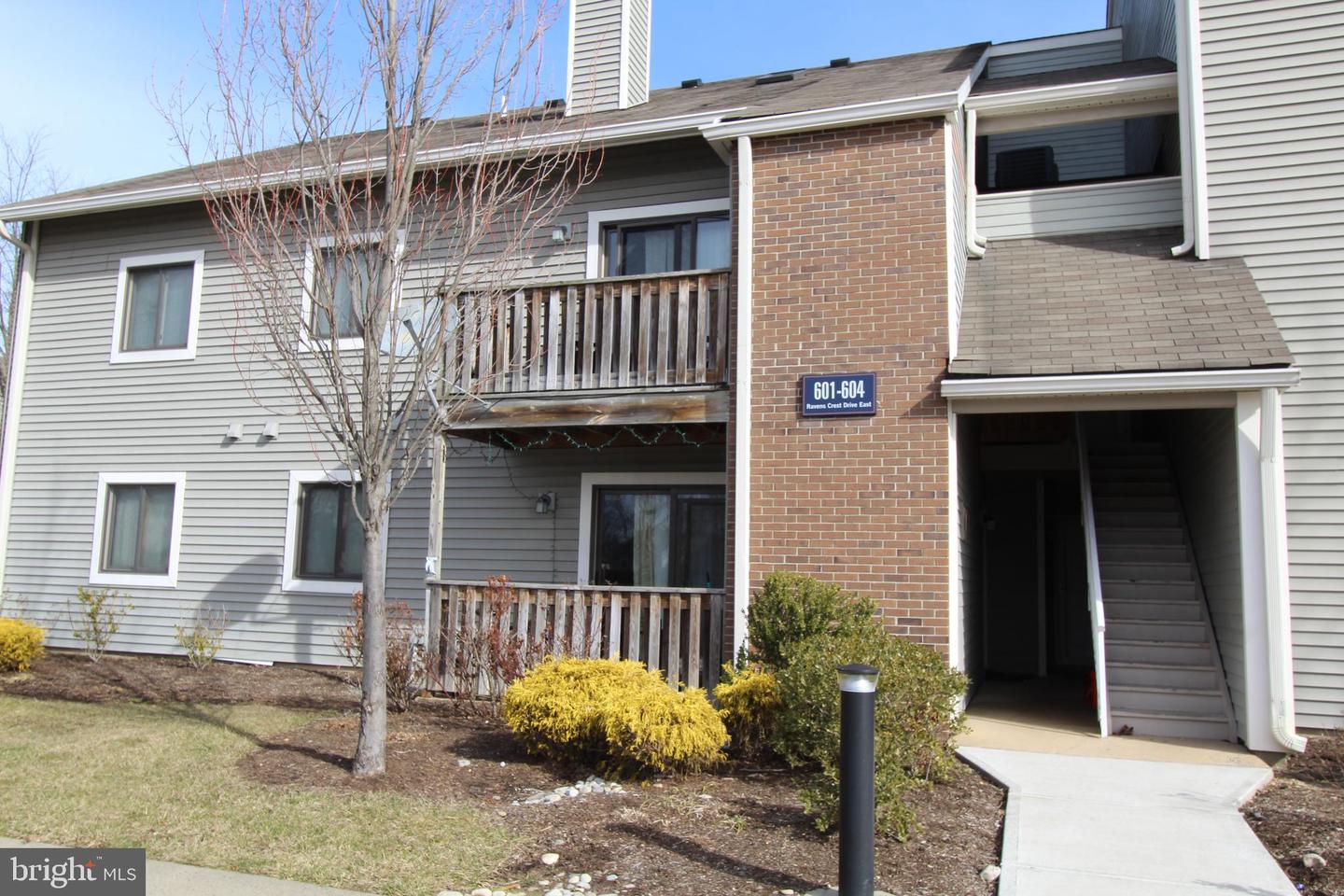 604 Ravens Crest Dr Property Photo 2