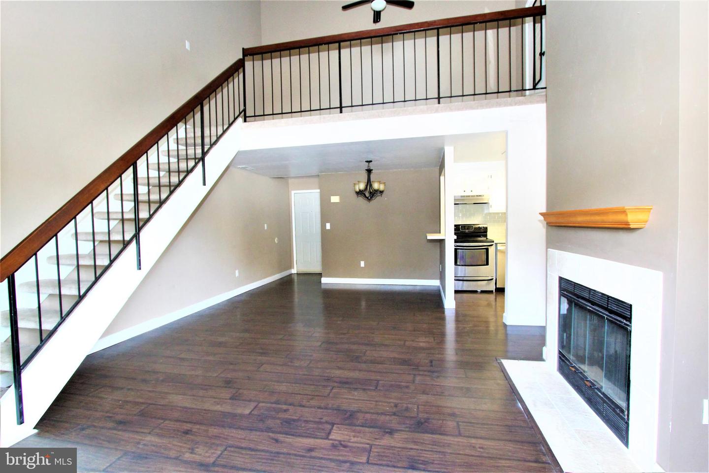 604 Ravens Crest Dr Property Photo 3