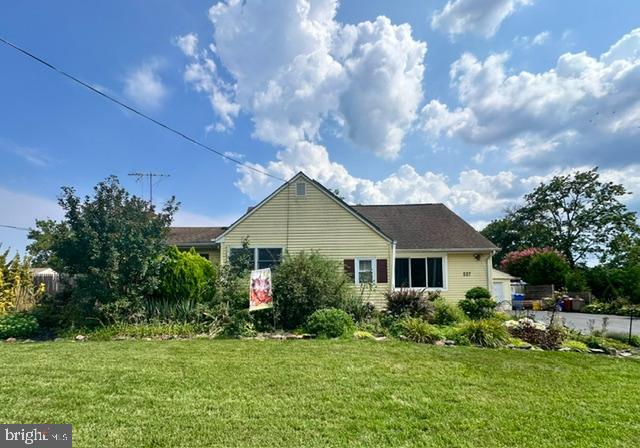 227 Old Stage Rd Property Photo 2