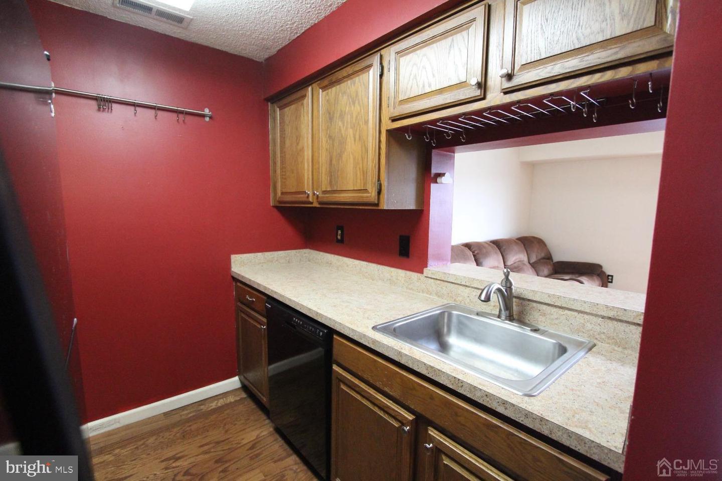 5015 Ravens Crest Dr Property Photo 6