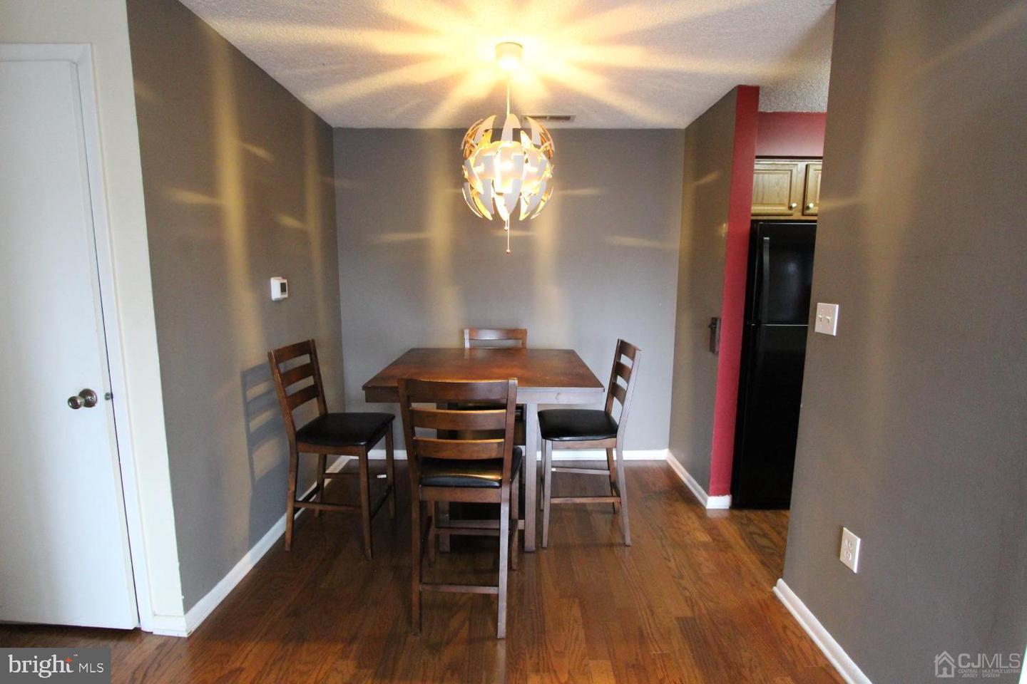 5015 Ravens Crest Dr Property Photo 7