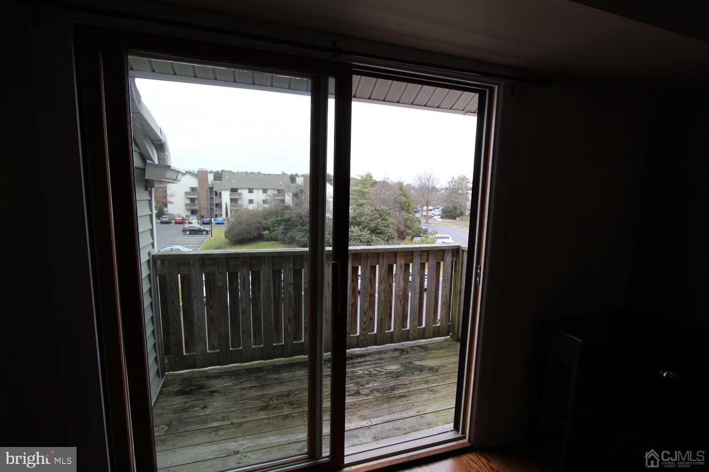 5015 Ravens Crest Dr Property Photo 10