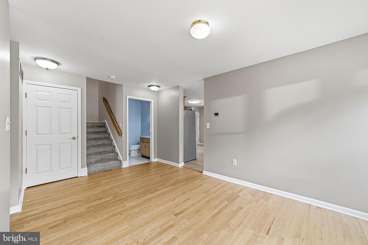 24 Parkside Dr Property Photo 6