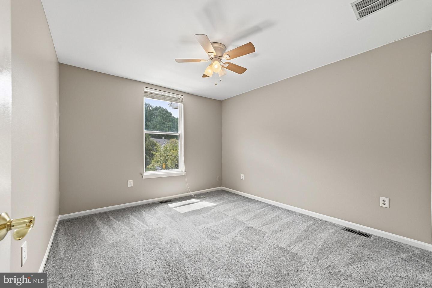 24 Parkside Dr Property Photo 19
