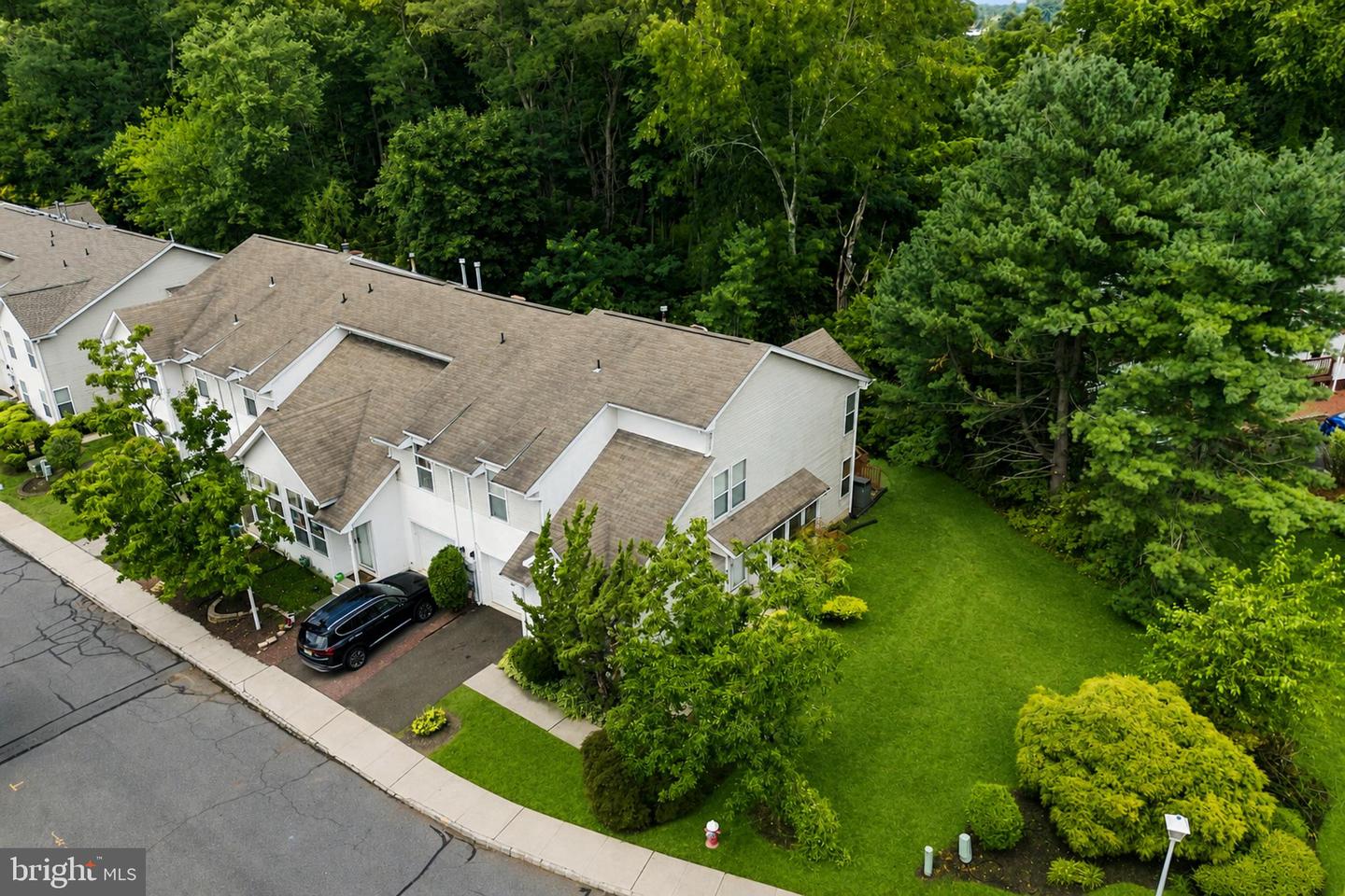 24 Parkside Dr Property Photo 32