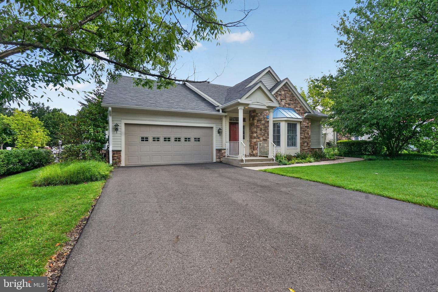 2 Azalea Ct Property Photo 1