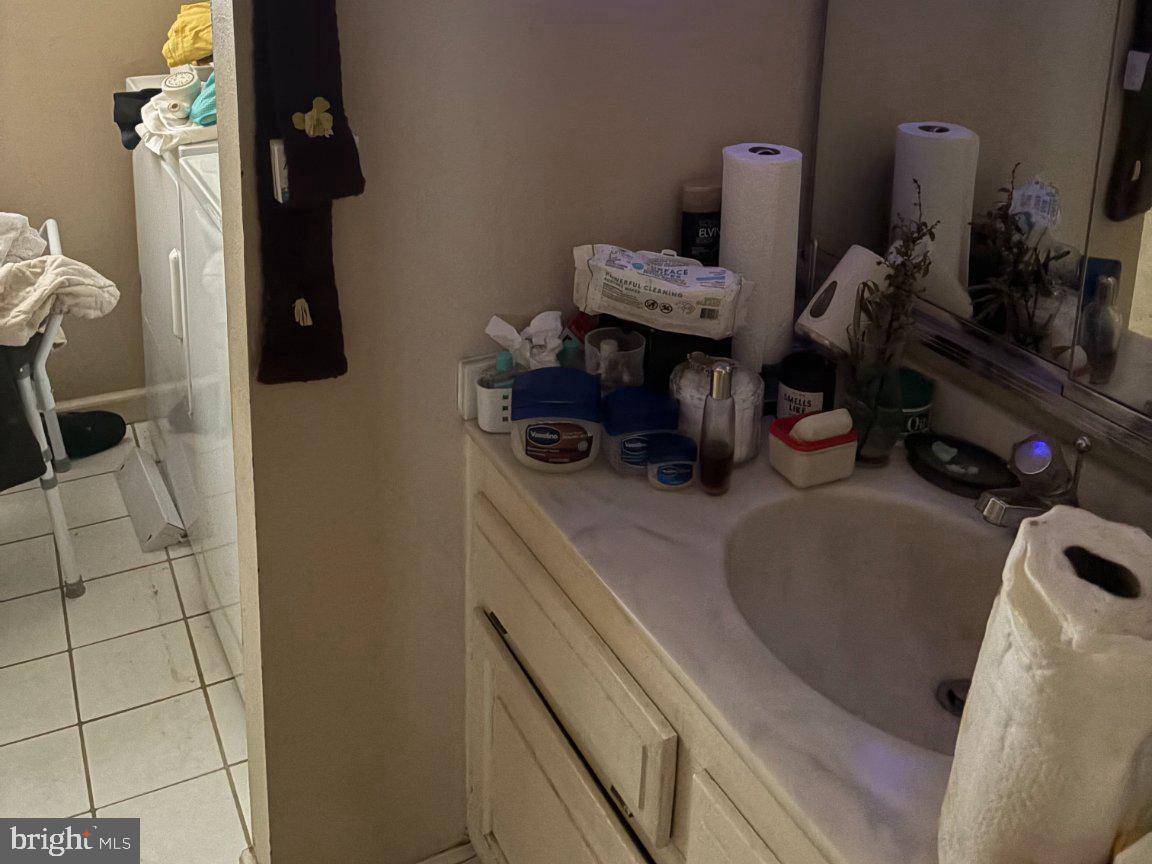 241-b Mayflower Way Property Photo 4