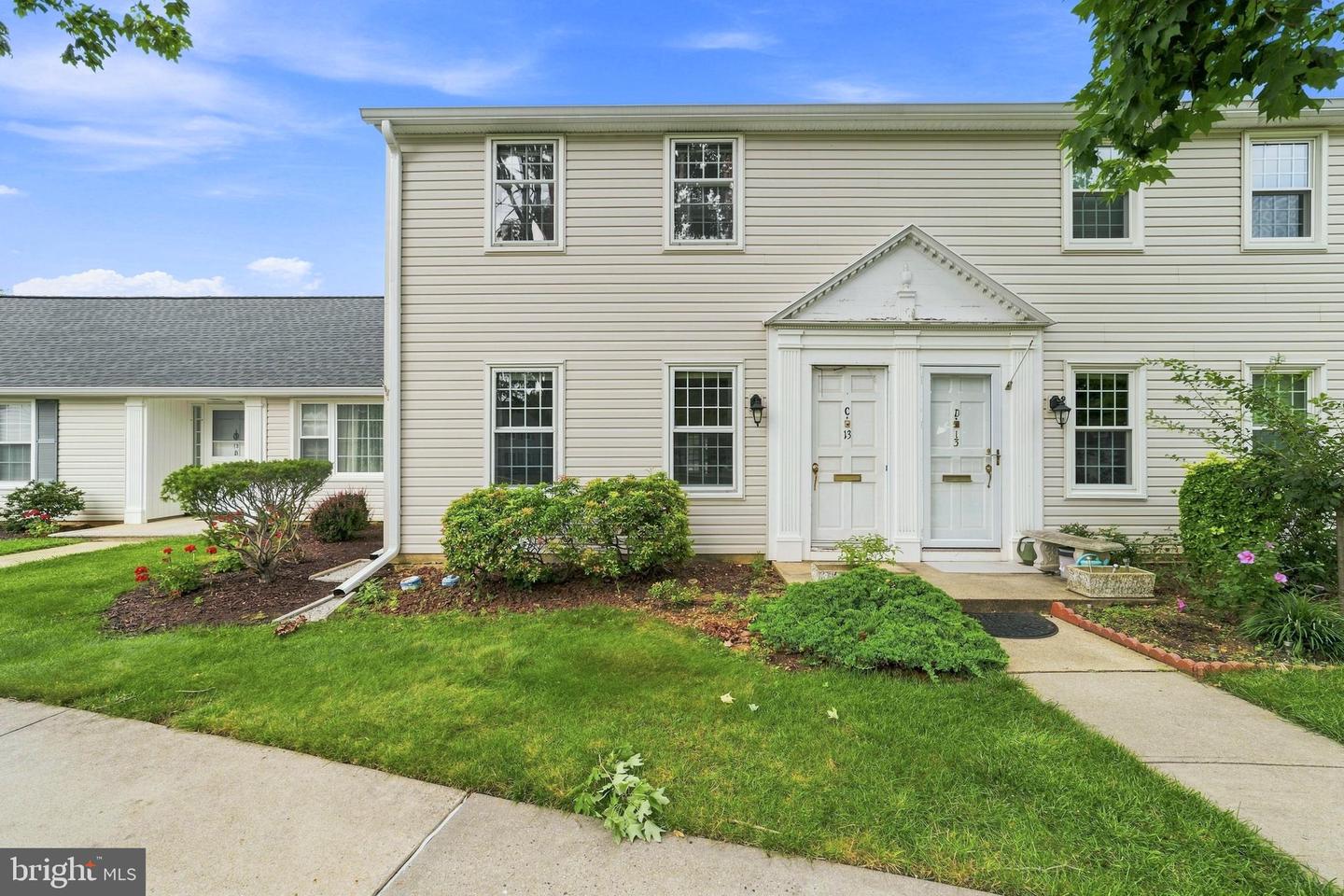 13 Sussex #c Property Photo 1