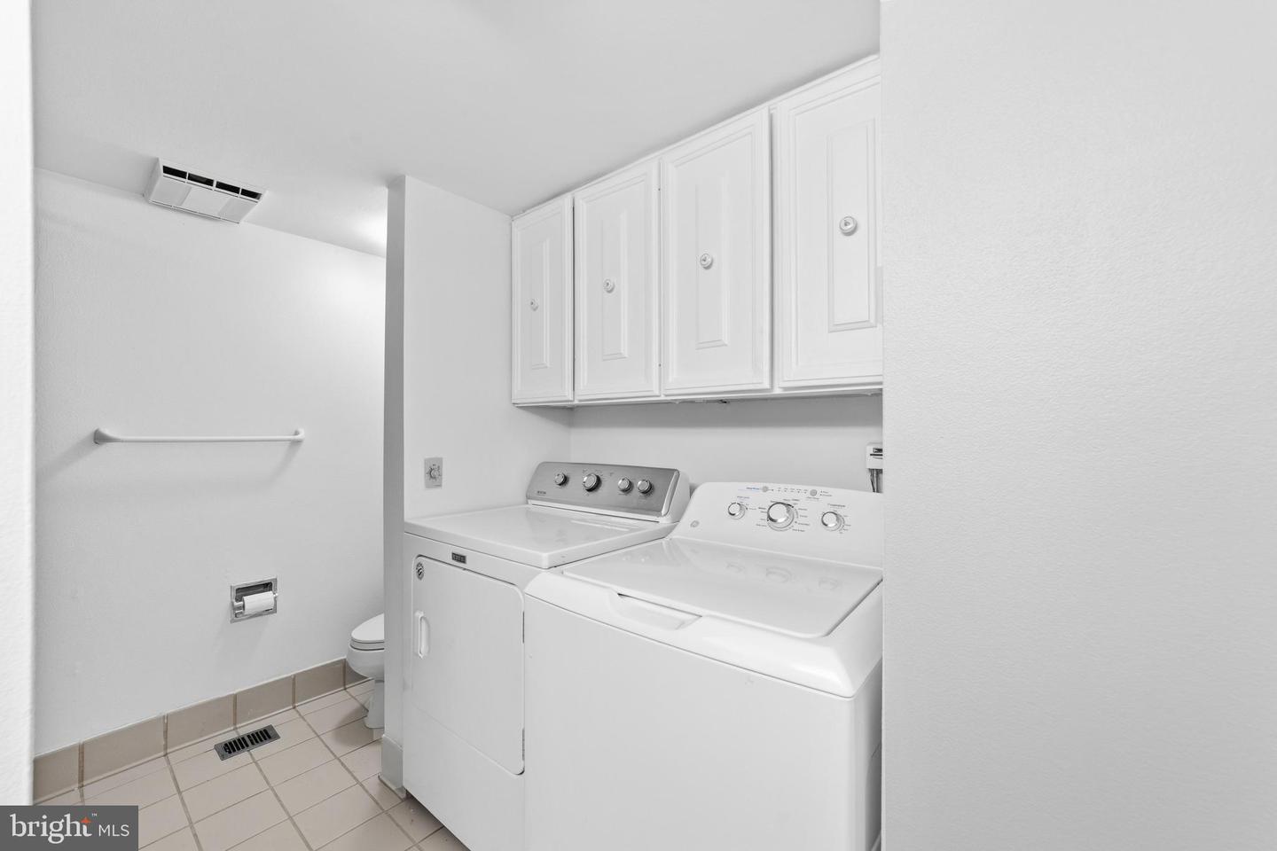 13 Sussex #c Property Photo 17