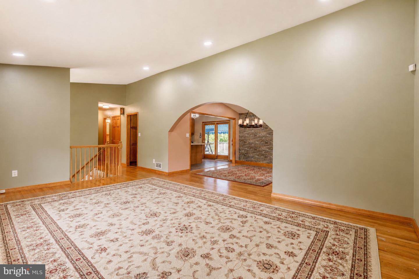 14 Harmon Rd Property Photo 6