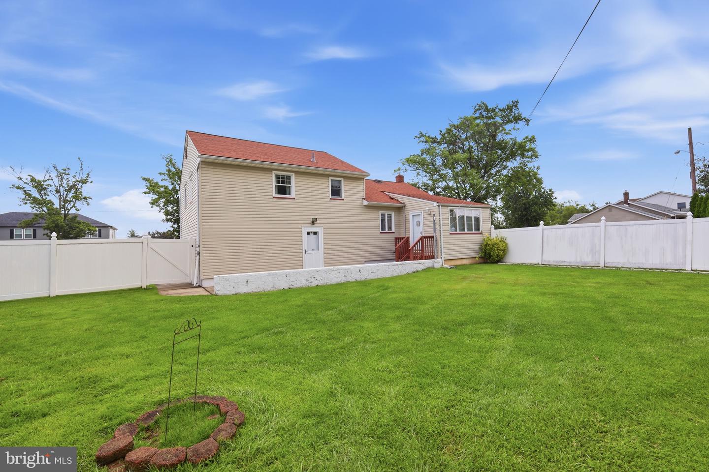 381 Carteret Property Photo 42