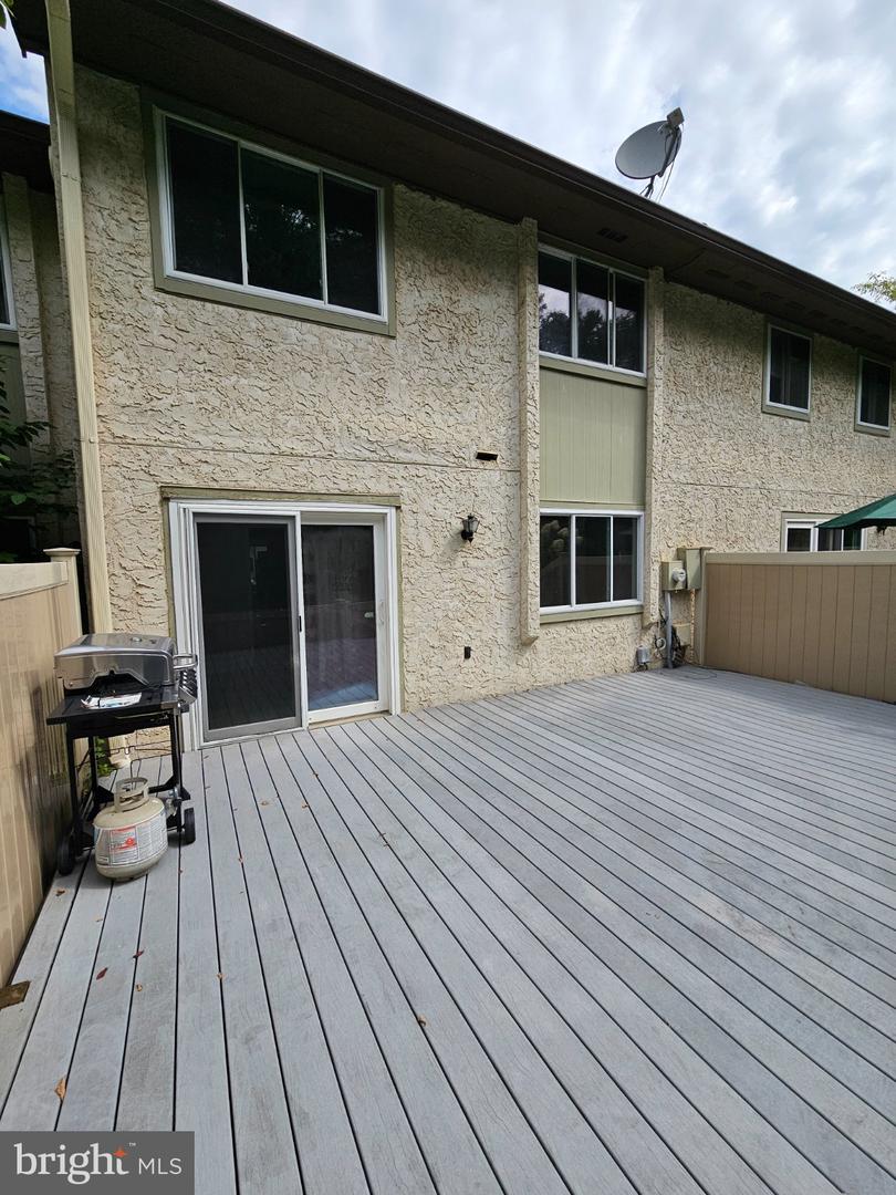50 Thoreau Dr Property Photo 40