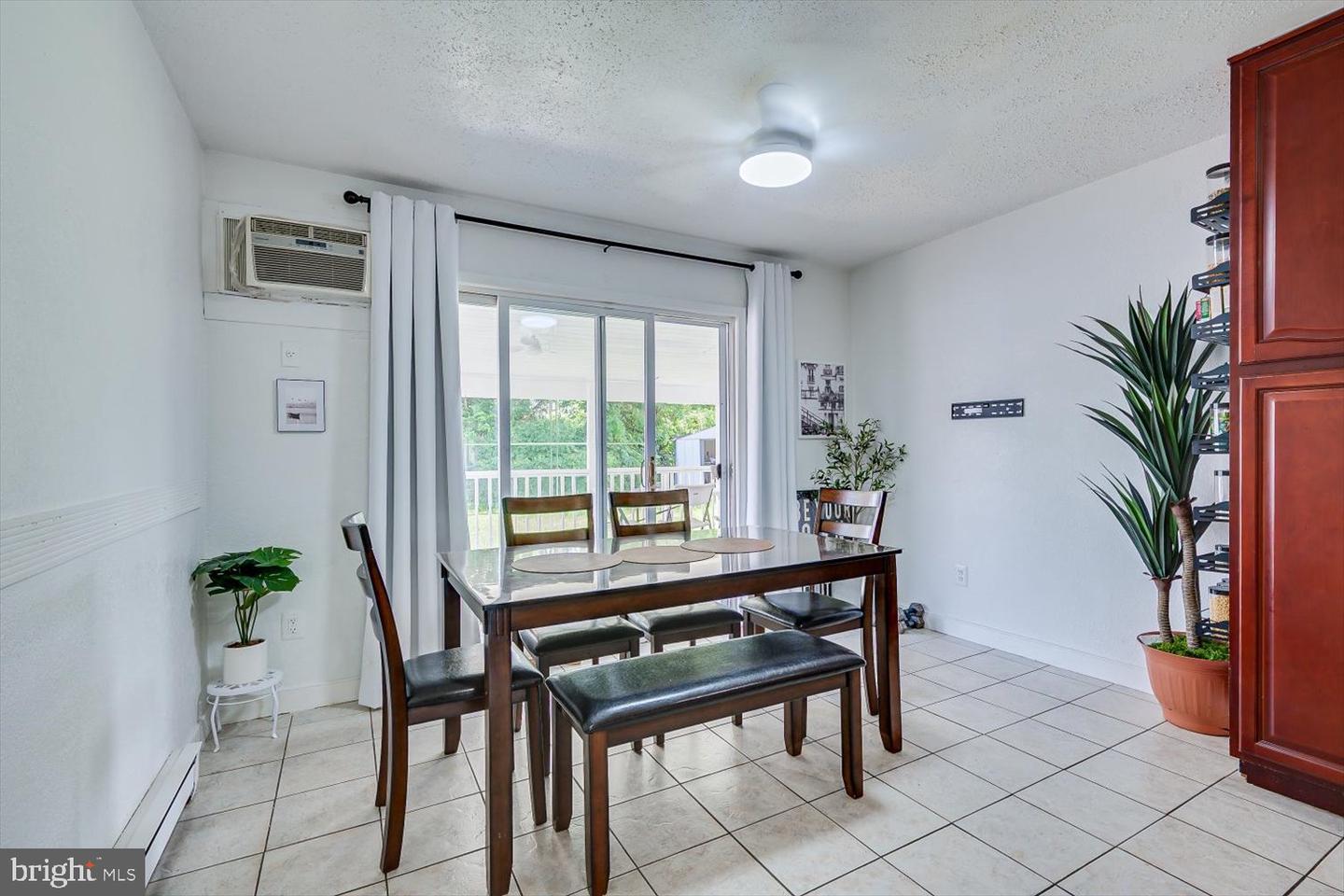 15 Markham Rd Property Photo 11