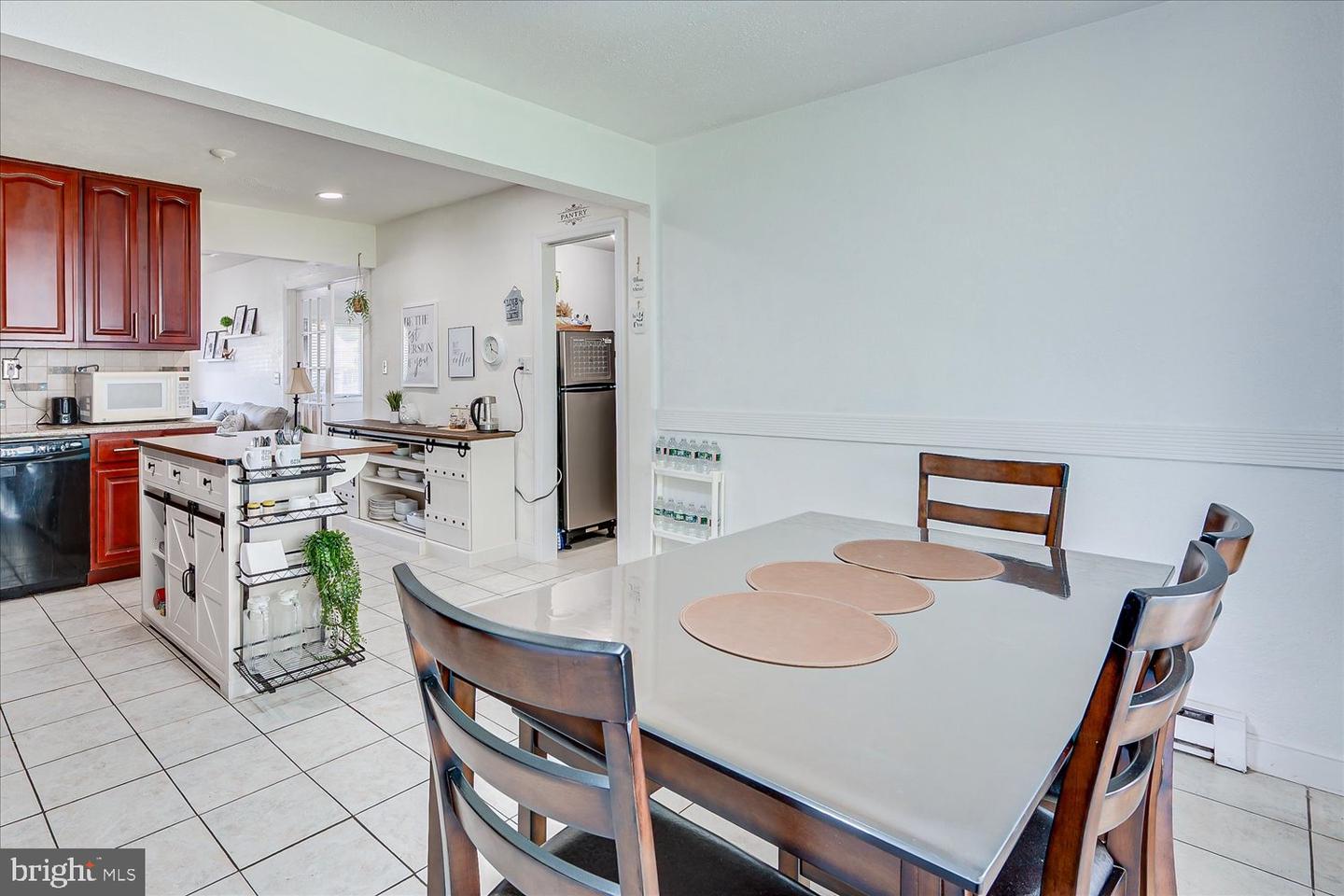 15 Markham Rd Property Photo 12