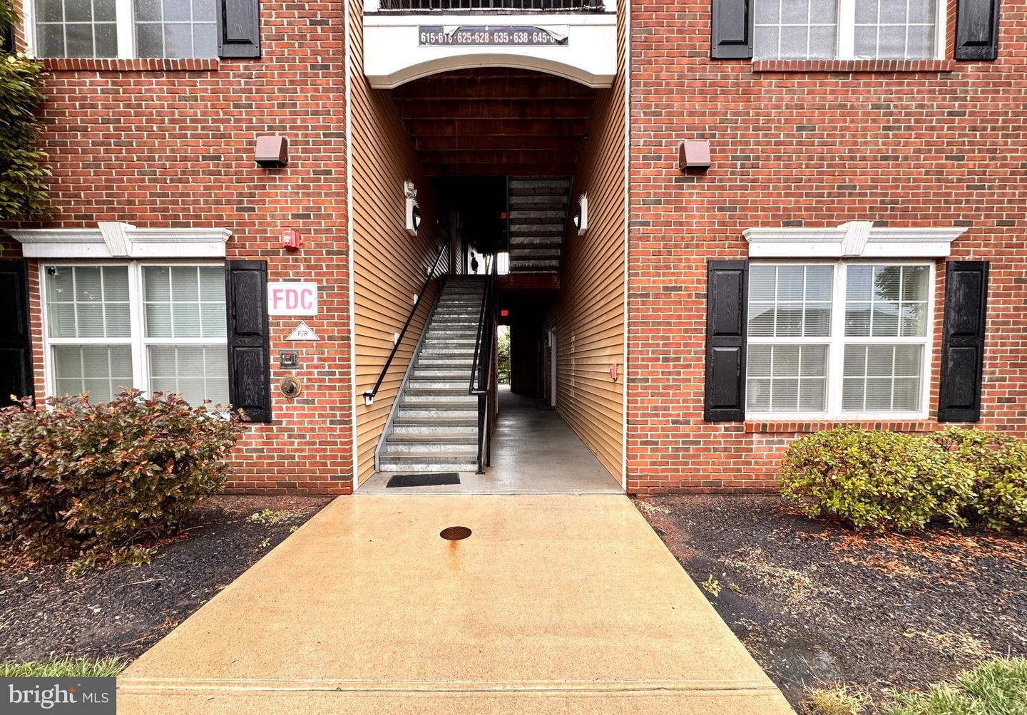 618 Strassle Way Property Photo 3