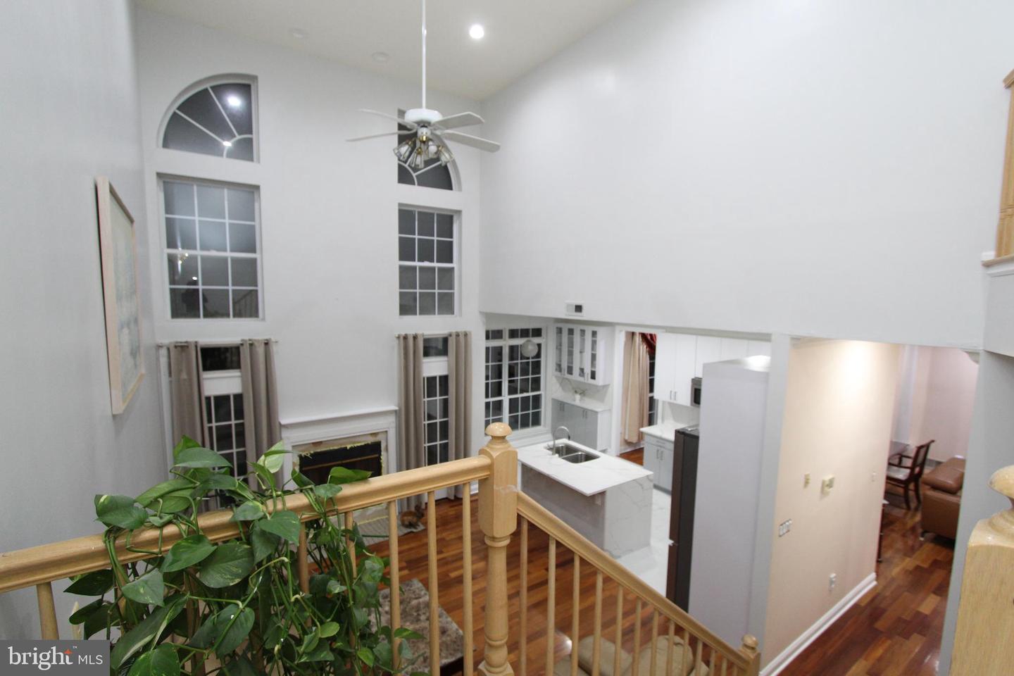90 Marion Dr Property Photo 1